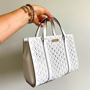 USED TWICE Kate spade white perforated hand bag with detachable shoulder strap